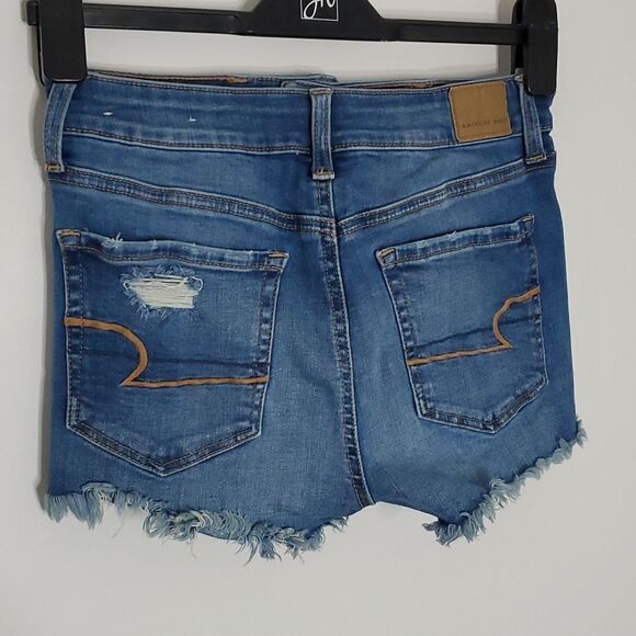 American Eagle button fly super stretch size 2 high rise jean shorts - Picture 3 of 8
